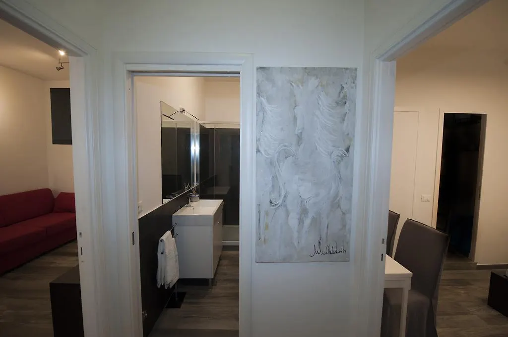 Porta Latina Suite - Private Apartment Rome's Center 0*, Roma Italia