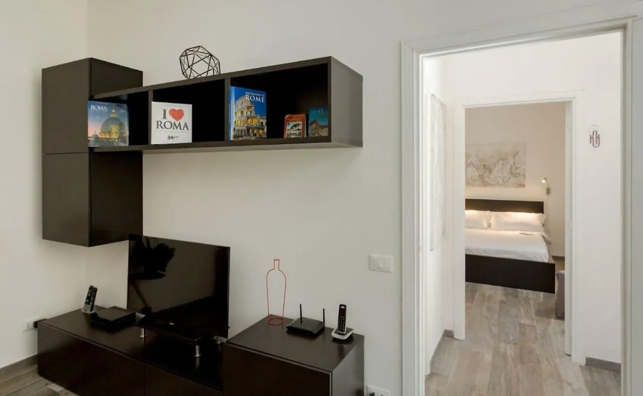 Porta Latina Suite - Private Apartment Rome's Center 0*, Roma